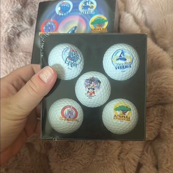 NIB Disney Themed Golf Ball Collection with Park Logos - Picture 3 of 8